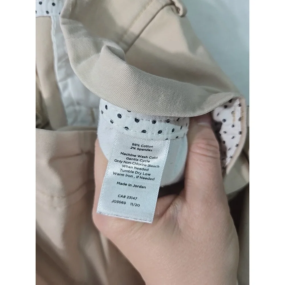 Talbots Perfect Short 8 1/2 Inch Bermuda Shorts Beige Tan Women's 14 High‎ Rise